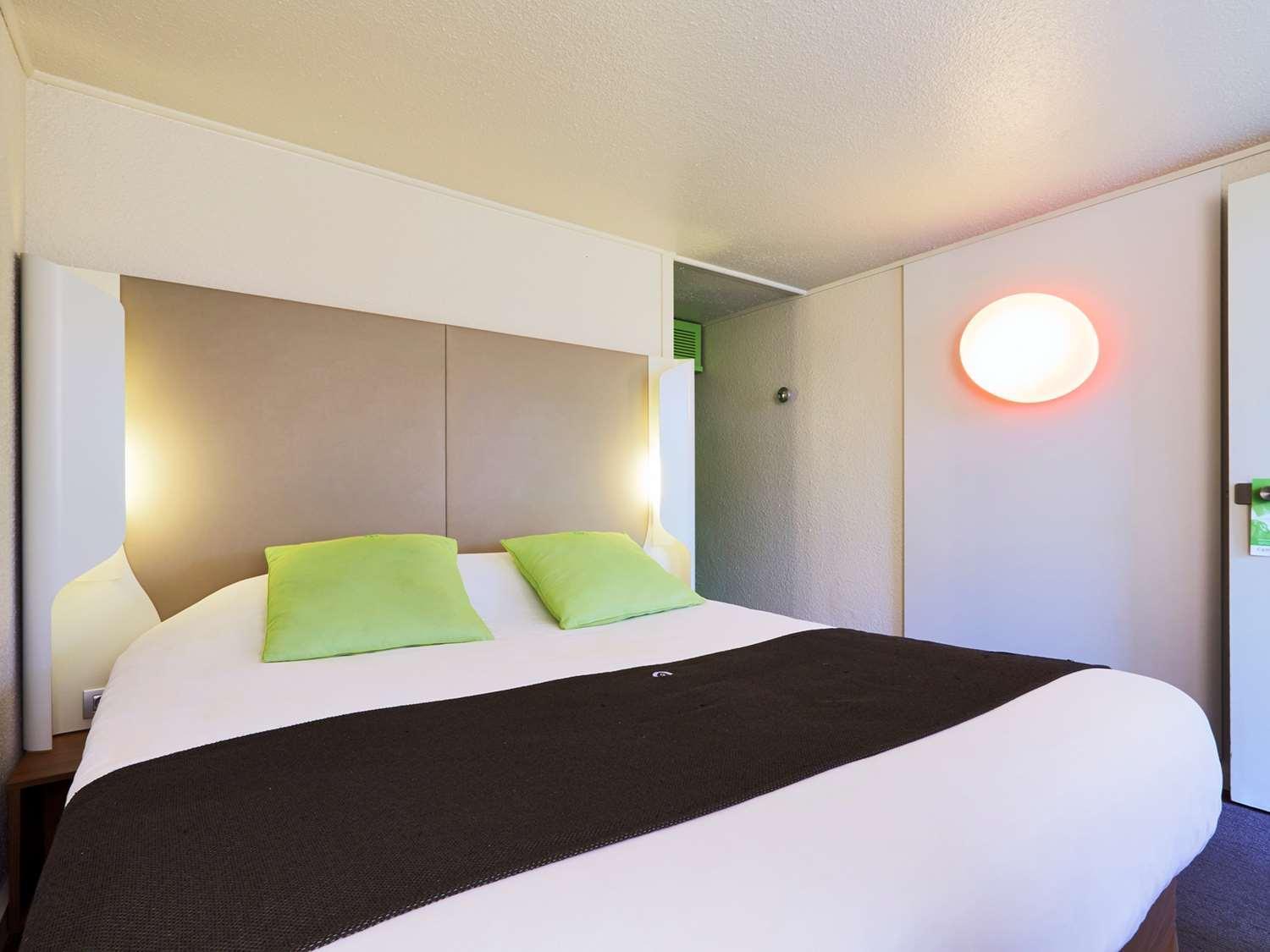 Campanile Hotel Auch Εξωτερικό φωτογραφία