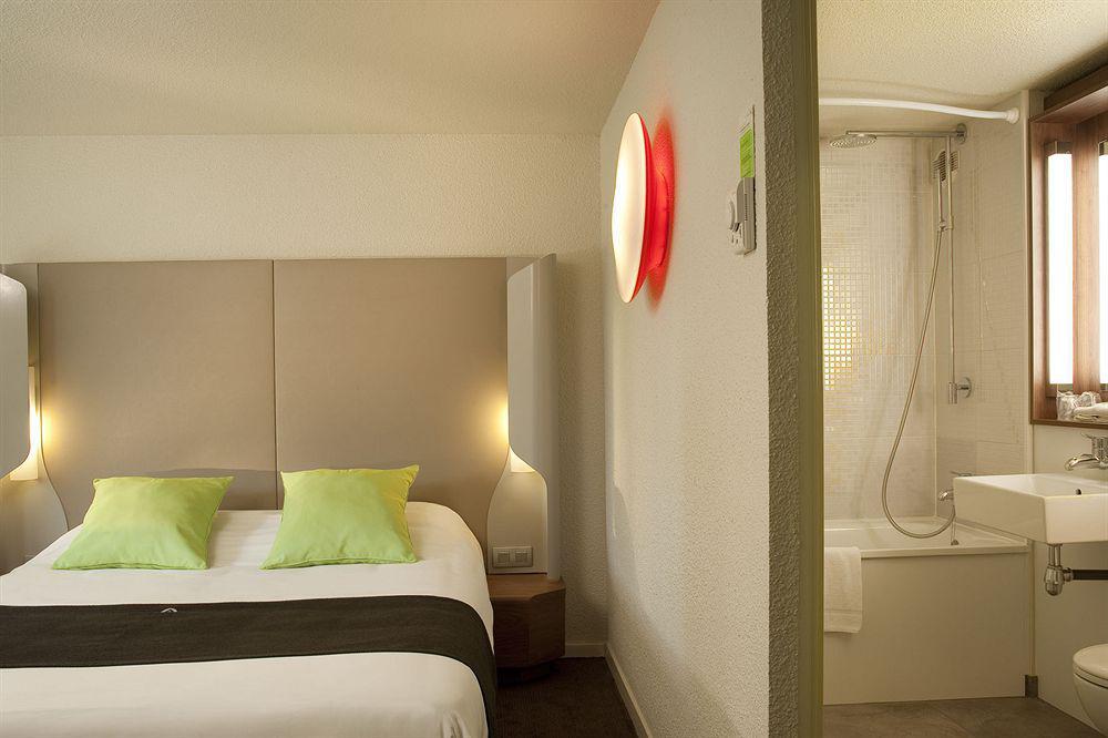 Campanile Hotel Auch Εξωτερικό φωτογραφία