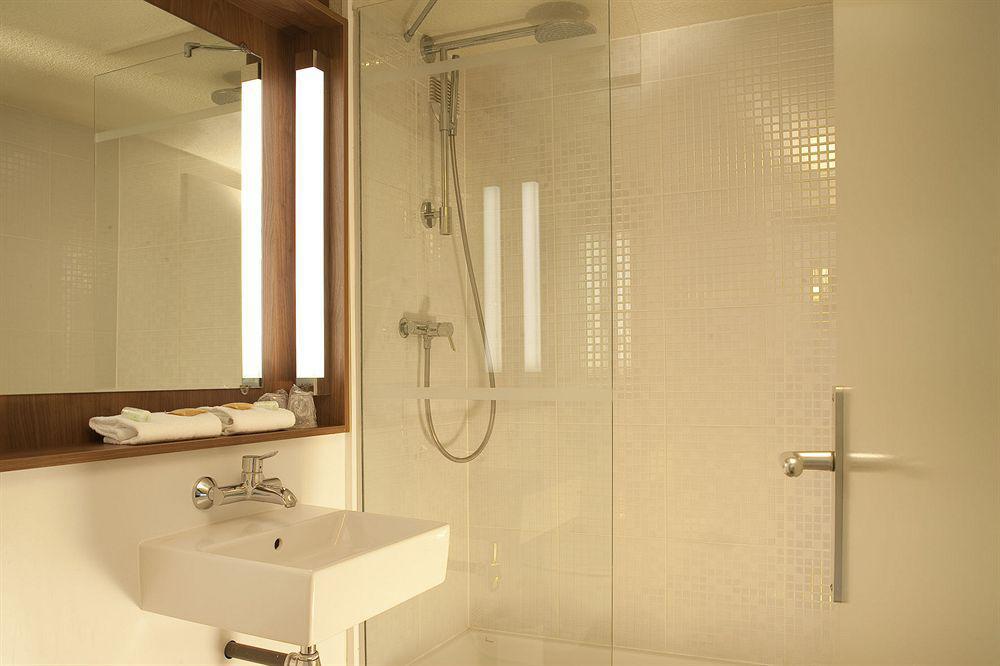 Campanile Hotel Auch Δωμάτιο φωτογραφία